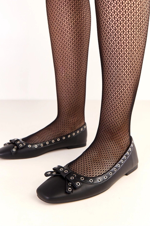 Must värvi Baisa balletikinguud... Must värvi Baisa balletikinguud...