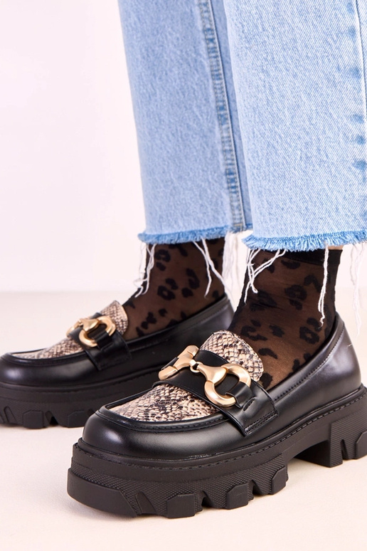 Must värvi Ruben mokasiinid maohalli... Must värvi Ruben mokasiinid maohalli...