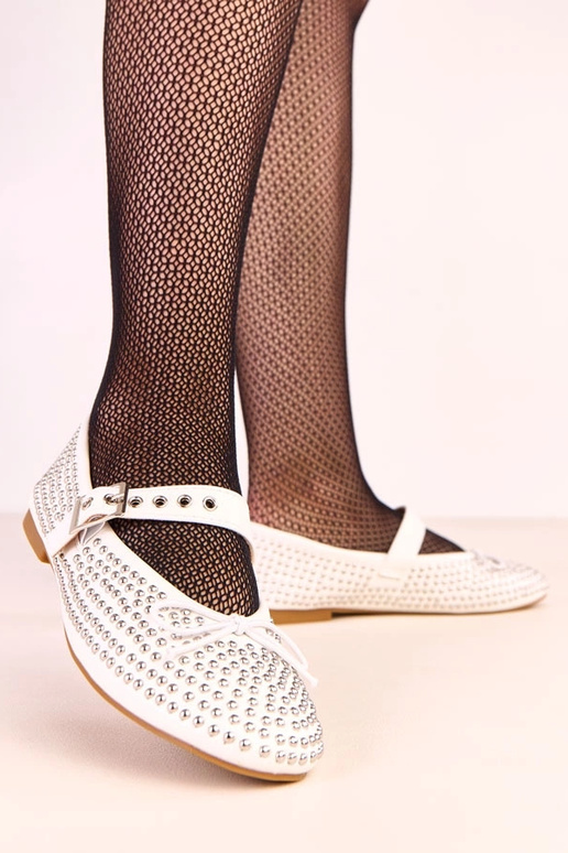 Valged ballerina kingad, kaunistatud...