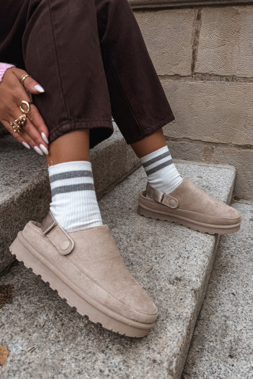 Azida beezid soojad siseriidega sussid platvormiga