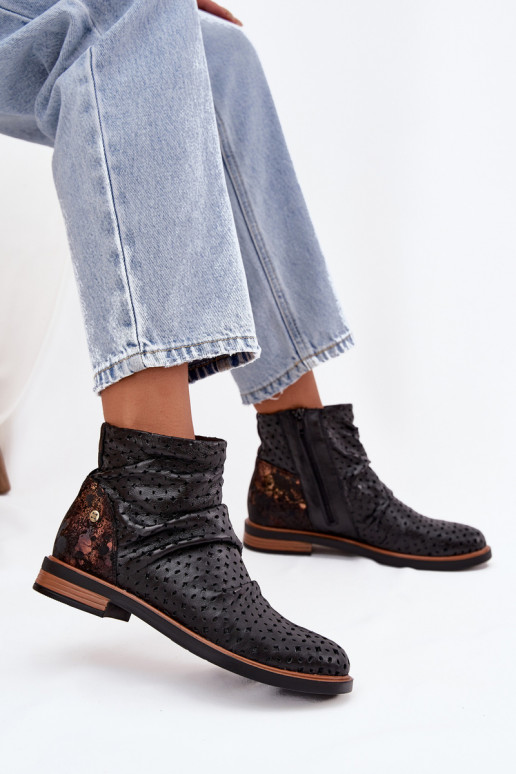 Pealhk Pealiste poolsaapad Ažuurse mustriga Sellel onciejka 05922-01 msuud