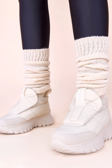 Halli värvi naiste...