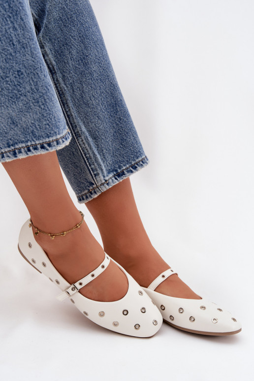 Baleriinad Pealiste omad Ze Hõbedat värvimi Elementami valget värvi Sellel onrivon