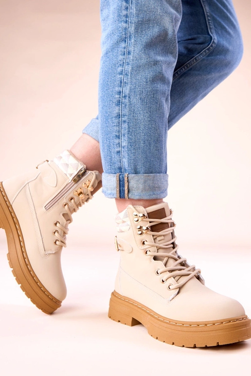 Beežid soojad traperid matist...