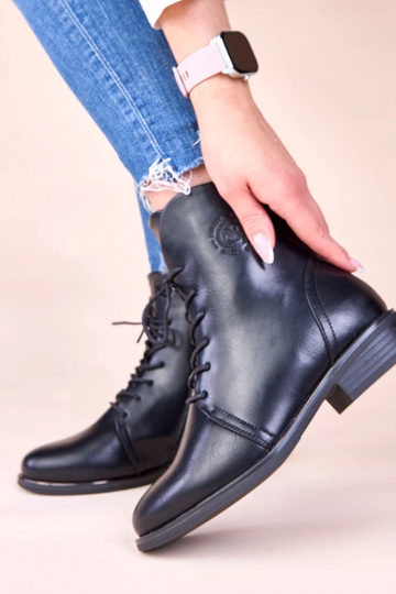 Mustad paeltega soojad...