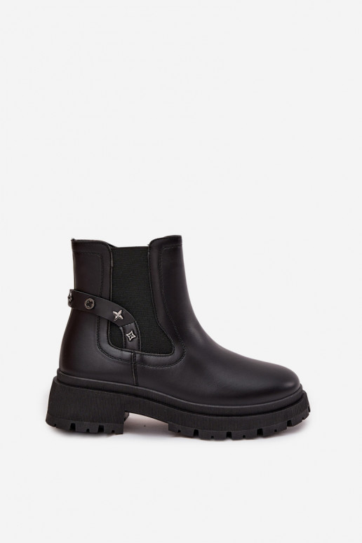 stiilsed saapad Lossi juurde Koos Ornatei Detalami voodriga msuud Verisse