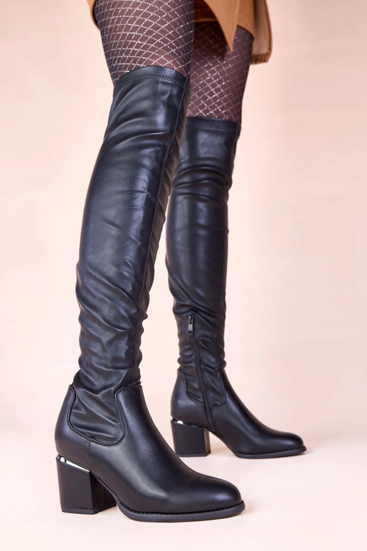 Mustad üle põlve saapad dekoratiivse...