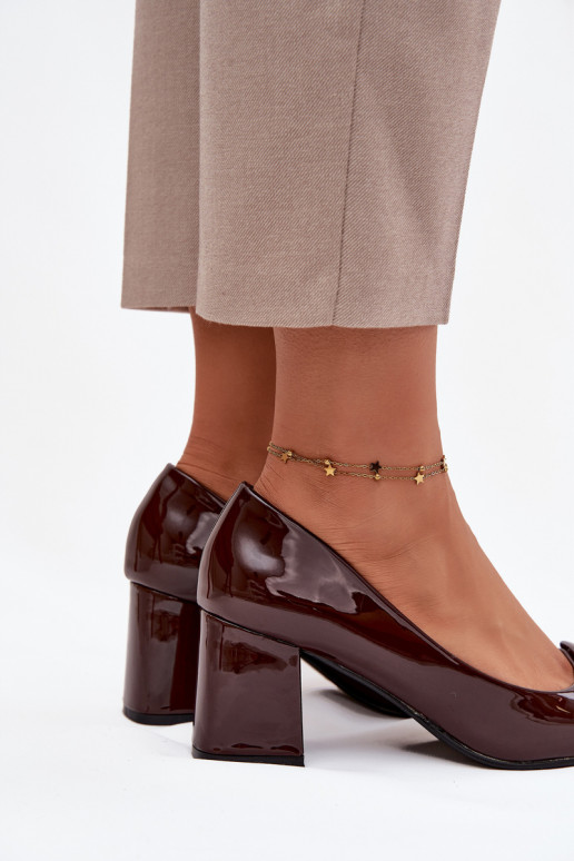 Laque Kingad kõrge jämeda kontsaga kaunistustega Czekoladosissee Isoline