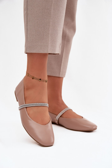 Baleriinad Pealiste omadBłyszczącymi Paskami beeži värvi Ilirene