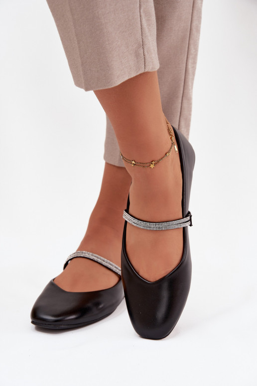 Baleriinad Pealiste omadBłyszczącymi Paskami msuud Ilirene