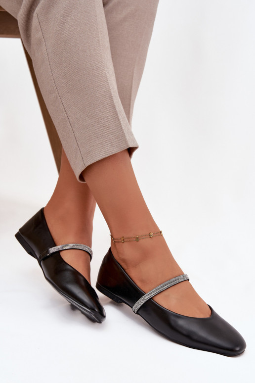 Baleriinad Pealiste omadBłyszczącymi Paskami msuud Ilirene