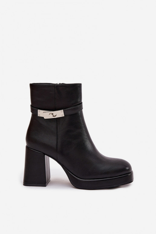 voodriga Pealiste poolsaapad dekoreeritud kontsaga msuud Giordina