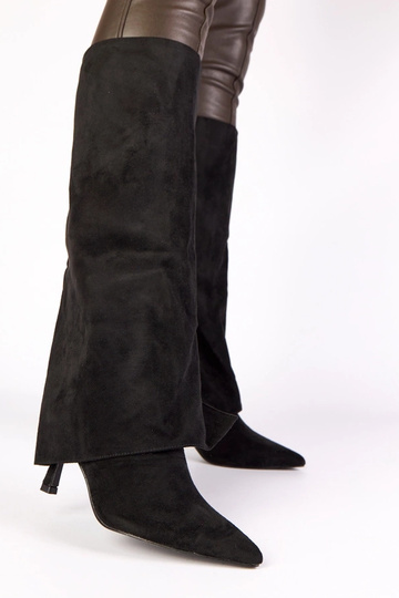 Mustad pikad saapad kõrge...