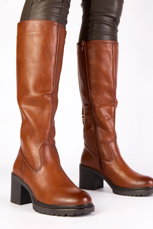 Pruunid vintage stiilis pikkade...