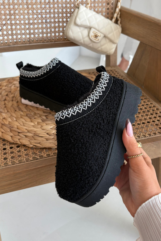 Laste lumesaapad noortele karusnahaga Baranek musta värviga Selathiel