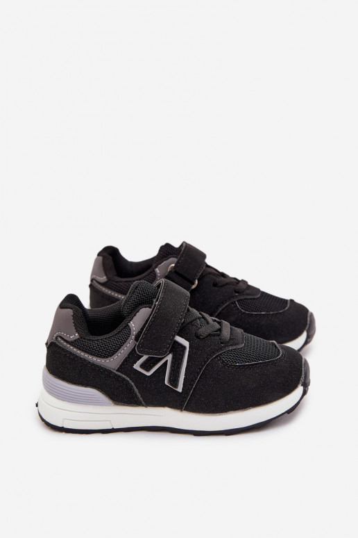 Must värv laste spordijalatsid kleepsudega Galisse