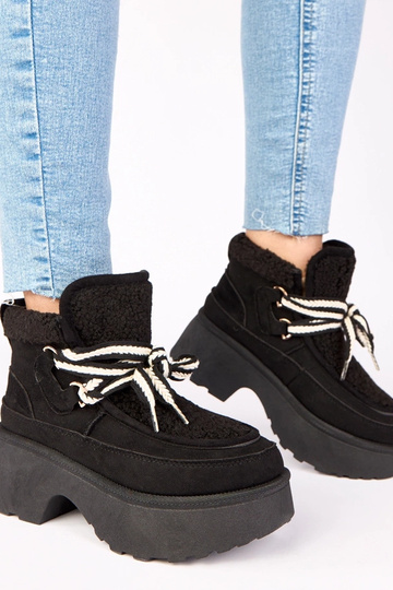 Musta lumesaapad sooja... 2