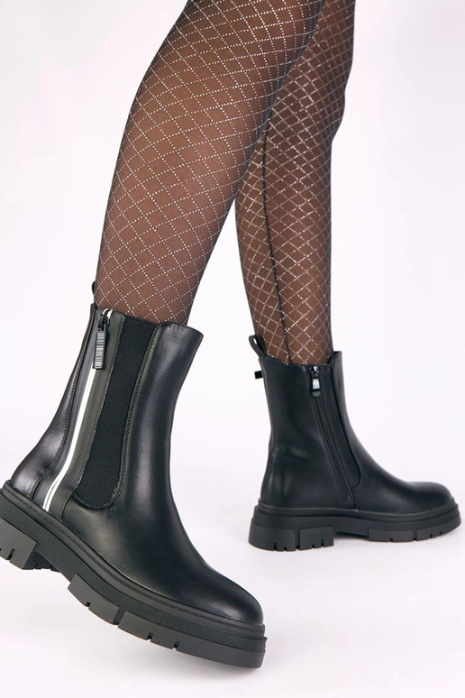 Mustad platvormsaapad dekoratiivse...