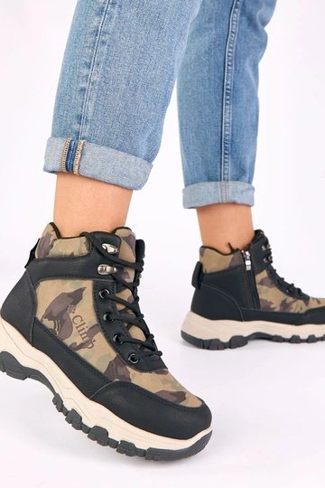 Mustad platvormtraperid... 2