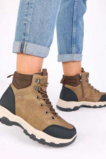 Tumedat liivavärvi... 2