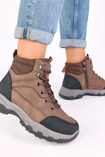 Pruunid platvormtraperid... 2