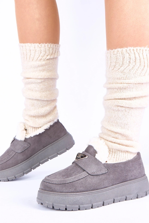 Hallid platvormmokaasi karusnahaga Kirby