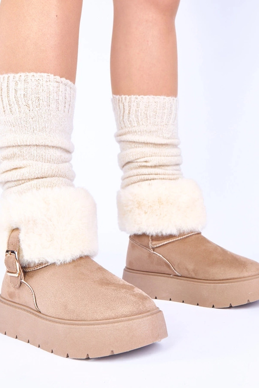 Tumedalt liivavad lumekingad...