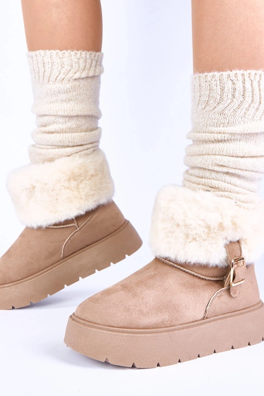 Tumedalt liivavad lumekingad...