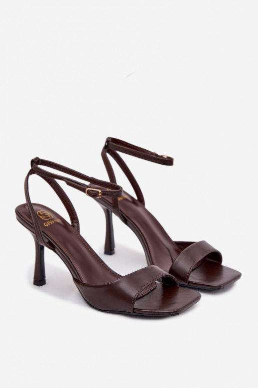 Pealistesandaalid kõrge jämeda kontsaga Eko Pealhk Czekoladosissee Brisora