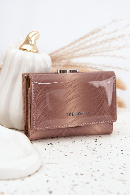 Lakitud RahakottDrobinkami elevandiluu värvi Cermina