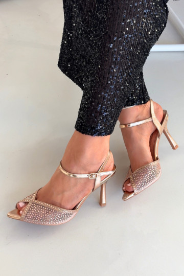 Pealistesandaalid kõrge jämeda kontsaga Kaunistusega Szampańskie Peloria 2