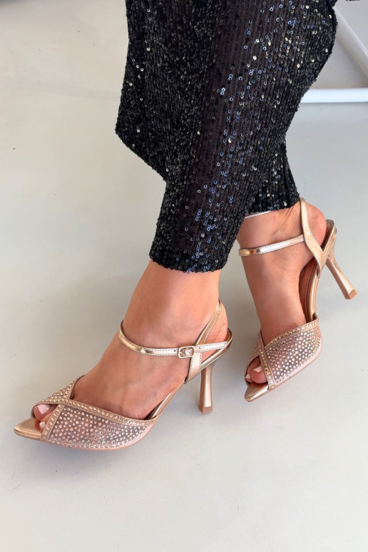Pealistesandaalid kõrge jämeda kontsaga Kaunistusega Szampańskie Peloria