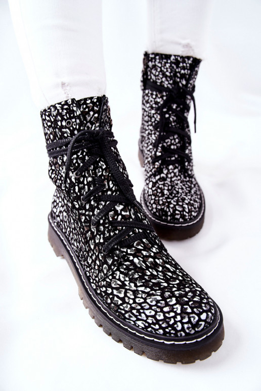 Pealiste nöörsaapad Sellel onciejka Must-valget värvi 01609-48