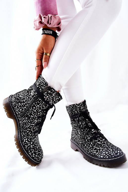 Pealiste nöörsaapad Sellel onciejka Must-valget värvi 01609-48