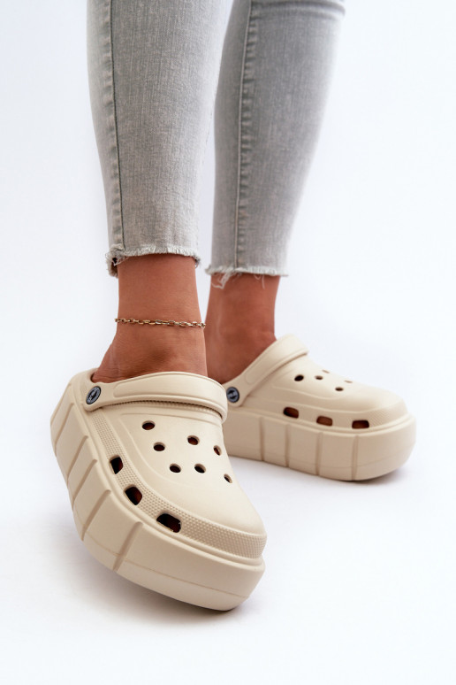 Kerged rannaplätud naiste plätud platvormiga beeži värvi Itubia