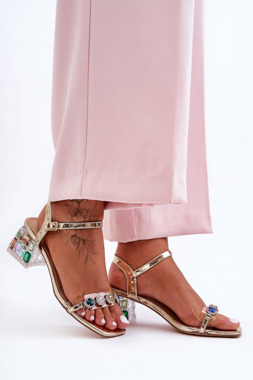 Pealiste omad Elegantsed kõrge kontsaga sandaalid kristallidega Kuldset värvi S.Barski MR1037-01