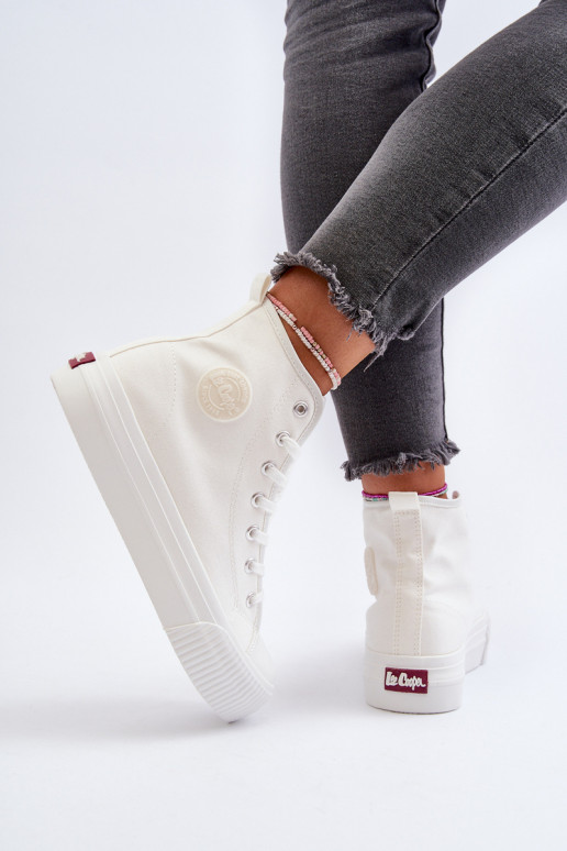 naiste saapad Kõrge Lee Cooper LCIN-24-02-2132 valget värvi