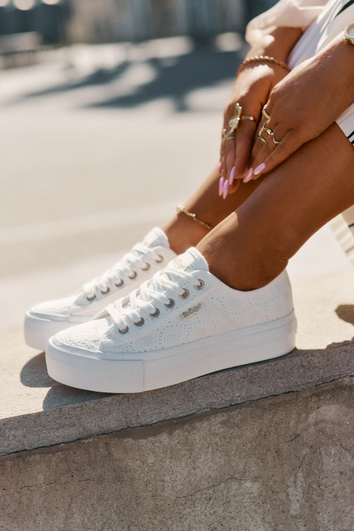 naiste saapad pitsilised Lee Cooper LCIN-25-31-3438L valget värvi