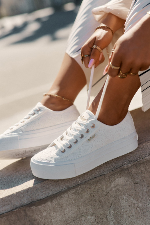 naiste saapad pitsilised Lee Cooper LCIN-25-31-3438L valget värvi