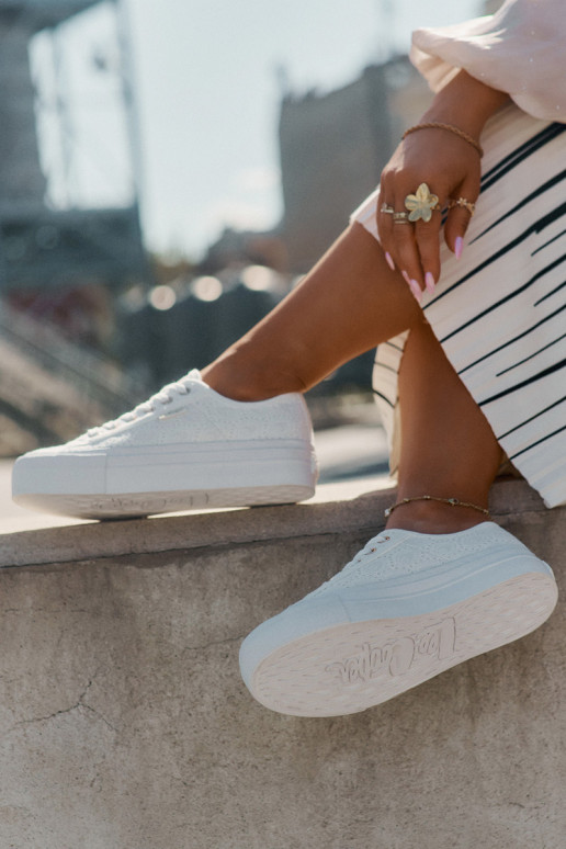 naiste saapad pitsilised Lee Cooper LCIN-25-31-3438L valget värvi