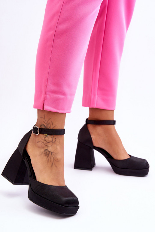 Moekad Kingad Sellel onssiivsetel kontsadel msuud Sandia