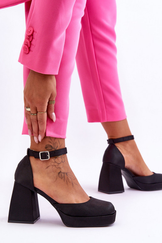 Moekad Kingad Sellel onssiivsetel kontsadel msuud Sandia