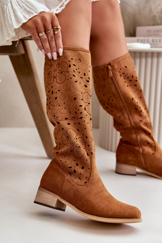 Ažuurne naiste pika säärega saapad Sellel ondala kontsaga Eco Suedeosissee Nööpidega Lossi juurde pruunid värvi Orchides