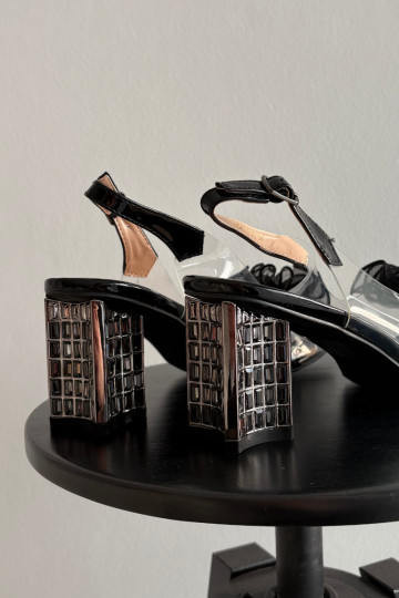 sandaalid kõrge jämeda kontsaga kaunistustega D&A MR52-238 msuud 2