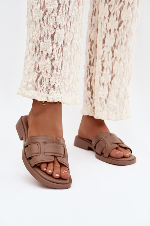 naiste plätud laiade nööridega beeži värvi Lorania