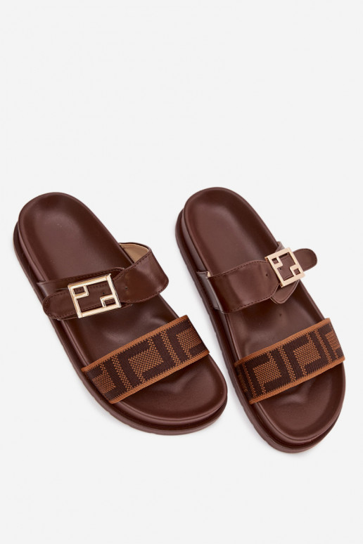 Naisten sussid kuldsete pandladega, pruuni värvi