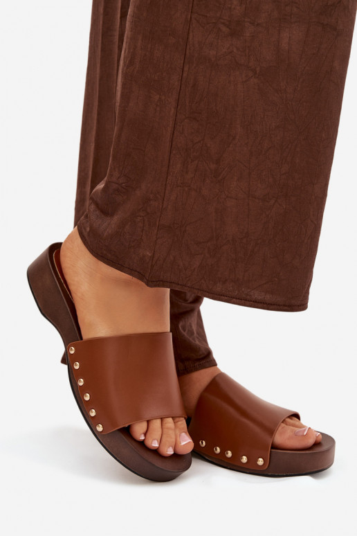 naiste plätud neetidega pruunid värvi Terissa