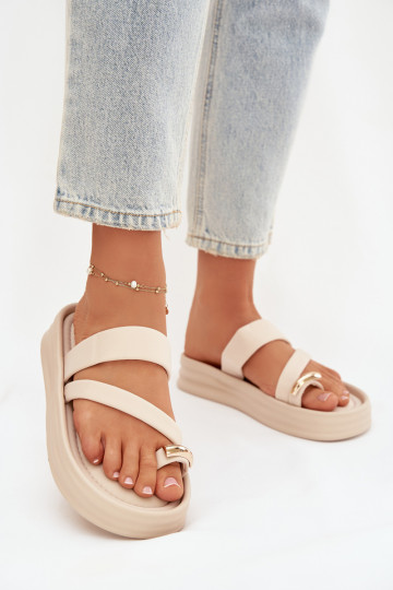 Riidest naiste plätud Triipudega I Kuldset värvim Detalem Elevandiluu värvi Farielle