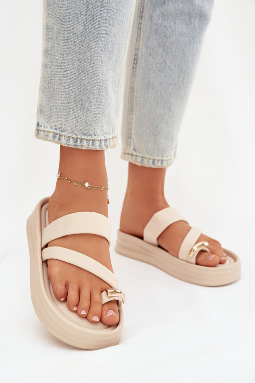 Riidest naiste plätud Triipudega I Kuldset värvim Detalem Elevandiluu värvi Farielle