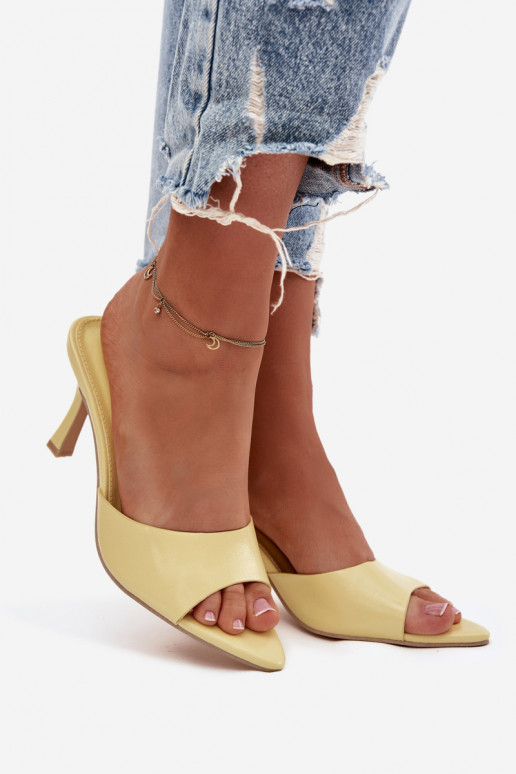 Laque naiste plätud kõrge jämeda kontsaga Kollased Lirissa